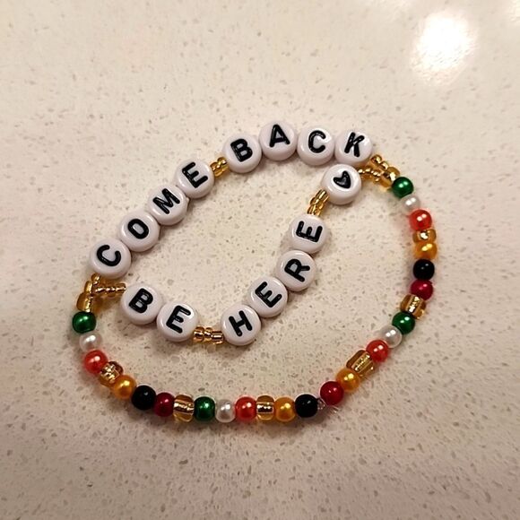 Taylor Swift Friendship Bracelet - Picture 1 of 1